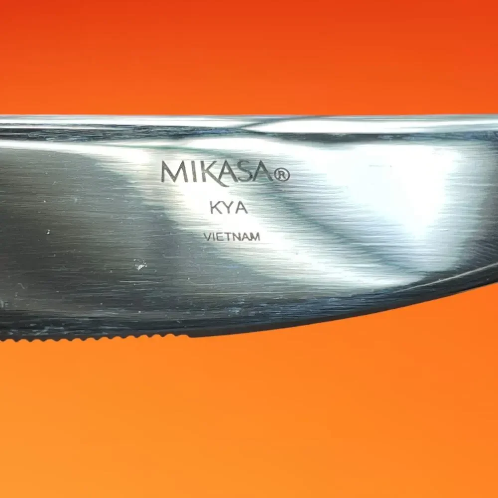 Mikasa KYA Modern Solid Dinner Knife Flatware Stainless Steel 9 3/8” Curved